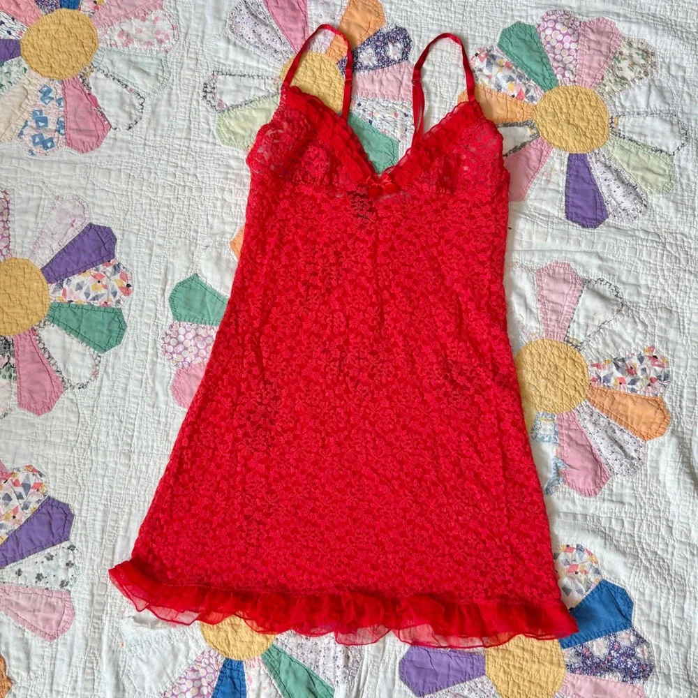 Victorias Secret Red Lace Slip Dress Nightgown Ruffle Hem Med Vintage Style